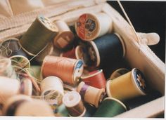 many spools of thread are in a box