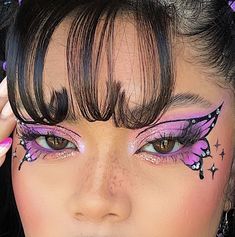 Butterfly Hairstyle, Butterfly Makeup, Drag Make-up, Cute Eye Makeup, Graphic Makeup, Eye Makeup Pictures, Ethereal Makeup, Trendy Hairstyle, Dope Makeup