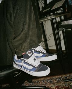 Vans Old Skool Navy, Estilo Vans, Vans Old School, Sneaker Shop, Vans Outfit, Style Vans, Blue Vans