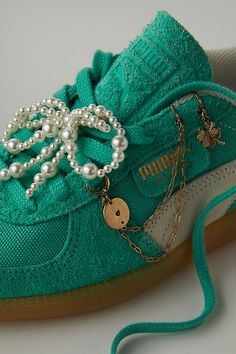 Shoe Inspo, Swag Shoes, Pretty Shoes, Dream Shoes, Shoe Charms, Trendy Shoes, Shoe Obsession, Shoe Game, Cute Shoes