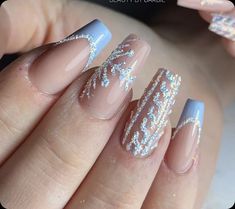 Ongles Baby Blue, Nails Art Red, Nail Design Acrylic, Nail Art Red, Nail 2022, Nail Winter, Blue Christmas Nails, Nail Fall