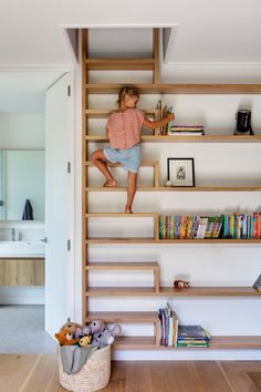 Modern Home Library Minimalist Designs & Impactful Looks Modern Home Library Ideas, Modern Home Library, Koti Diy, Library Design, Closet Ideas, Home Library, Built Ins, Boy's Room, 인테리어 디자인