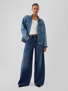 Fit: An full-length  baggy jean that's fitted on the waist & relaxed all the way down.  Fabric: 95% Cotton, 5% Recycled Cotton.  Stretch: No Stretch Jeans.  Authentic denim that gets better with every wear.  Made to wear all day & break in over time.  Rise: Mid Rise Jeans.  Look:  A five-pocket jean in a dark wash.  ​ Details: Zip fly & five-pocket styling. ​ Responsibly Made: This pair of jeans is part of our water-saving Washwell program.  Compared with conventional wash methods, Washwell uses at least 20% less water and has saved over a billion liters of water since 2016.  Our Mid Rise Jean has a 10" 25 cm) rise. ​ Fitted at the waist and hip.  Loose, baggy through the leg.  Full-length jean.  Hits below the ankle. ​ 27. 5" 66 cm) leg opening.  ​ Inseam: Regular 30. 5" 79 cm).  Models w Extra Baggy Jeans, Outfits With Baggy Jeans, Autumn Jeans, Baggy Jeans Outfit, Baggy Jean, Jeans Look, Fall Jeans, Water Saving, Curvy Jeans