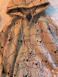 Stylish Hoodies, Clothing Vintage, Sweatshirts Online, Baggy Pants, Swaggy Outfits, Bear Print, Really Cute Outfits, Teenage Fashion Outfits, Swag Outfits