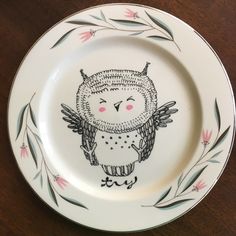 a plate with an owl drawn on it