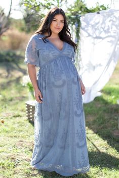 Blue Maternity Dress, Plus Size Maternity Dresses, Trendy Maternity Outfits, Plus Size Maternity, Maternity Maxi Dress, Curvy Shorts, Baby Shower Dresses, Maternity Maxi, Shower Dresses