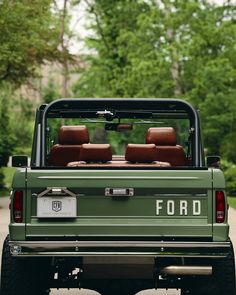 A Classic Ford Broncos built Coyote Series in Boxwood Green Forest Green Bronco, Vintage Bronco Interior, Vintage Bronco Ford, Restored Ford Bronco, 1969 Bronco, Old Ford Bronco Aesthetic, Green Ford Bronco