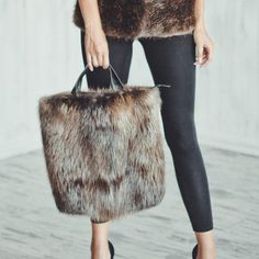 This is a real beaver fur handbag. Made of whole pelts. Natural color. Leather handles. Size: 33 cm*40 cm or 13 inches*15 inches. _________ We are also pleased to offer other real fur items that will give you a stunning look: - hat pompons & bag charms http://etsy.me/2xBQKLS - big fluffy hats Beaver Fur Coat, Fur Tote Bag, Fur Handbag, Fur Clutch, Bags Patterns, Faux Fur Bag, Handbags Brown, Fur Purse, Unique Tote Bag