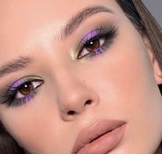 Make Up Yeux, Mermaid Eyes, Purple Mermaid, Purple Makeup, Face Beat, Smink Inspiration, Rock In Rio