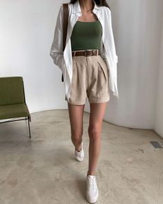 Celana Fashion, Casual Day Outfits, Casual Work Outfits, 가을 패션, Summer Fashion Outfits, Business Casual Outfits, Casual Style Outfits, Mode Inspiration, Outfits Casuales