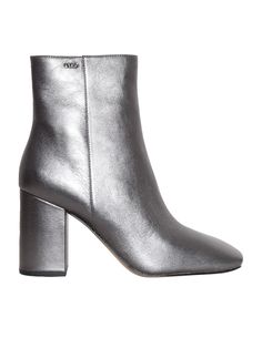 100% Goat leather Michael Kors Boots, American Fashion Designers, Goat Leather, Gorgeous Bags, Sneaker Wedge, Shoes Booties, Bridal Shoes, Leather Ankle Boots, Manolo Blahnik