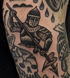 Traditional Sports Tattoo, Historical Tattoos For Men, American Traditional Knight Tattoo, Knight Tattoo Traditional, Knight Traditional Tattoo, Gothic Tattoo Ideas For Men, Knee Tattoo American Traditional