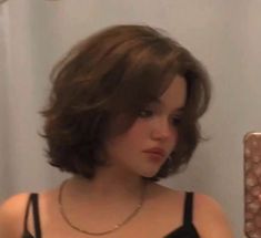 Short Fluffy Bob Haircut, Ahort Hair Chubby Girl, Short 90s Bob With Bangs, Short Layered Haircuts Y2k, Round Short Haircut, Haircuts Round Face Short, Layered Above Shoulder Haircut, Feminine Short Haircuts Round Faces, 80s Short Haircut