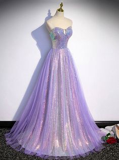 Prom Dress Purple, Lilac Prom Dresses, Dr Wardrobe, Purple Evening Dress, Corset Dress Prom, Floor Length Prom Dresses, Prom Dress Inspiration, Pretty Prom Dresses, فستان سهرة