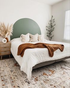 Guest room, master bedroom, painted arch wall, accent wall, DIY Sage Green Bedroom, Redecorate Bedroom, Bedroom Green, Decor Minimalist, Room Inspiration Bedroom, Bedroom Aesthetic, Room Ideas Bedroom, Headboards, Dream Bedroom