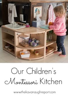 Playroom Montessori, Montessori Kitchen, Montessori Parenting, Montessori Home, Toddler Kitchen, Montessori Bedroom, Montessori Playroom, Montessori Diy, Montessori Room