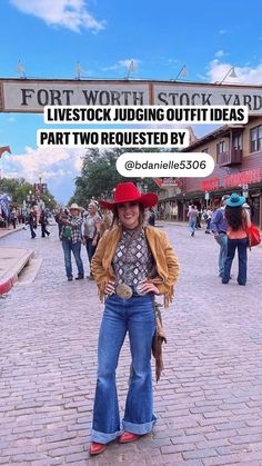 Bell Bottom Outfit Ideas, Stockshow Outfits, Livestock Judging, Cute Western Outfits, Bell Bottoms Outfit, Farm Clothes, Country Girls Outfits, Western Style Outfits