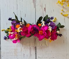 This hair comb from real protected flowers.It is a unique accessory for brides, bridesmaids and proms. All of the products in my shop are accessories made of natural dried flowers. .... You can find the boutonniere to match this unique piece in my store. https://www.etsy.com/listing/1515523868/mini-dried-flower-bouquet-bohemian-dried If you have a special request I would be happy to assist you,please contact me. We make each piece with love and care. Your carefully crafted piece will be shipped Folk Wedding, Veil Crystal, Bridesmaid Hair Comb, Wedding Comb, Fingertip Veil, Bridal Shower Flowers, Flower Comb, Flower Hair Comb, Wedding Hair Flowers