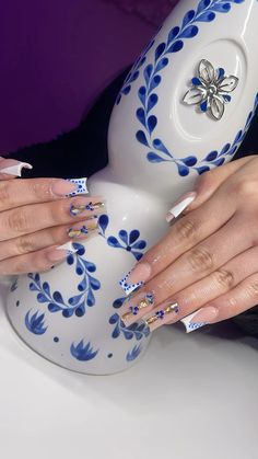 Nail clase azul inspo Navy Blue Nails Y2k, Clase Azul Party, Clase Azul Nails French, Casa Azul Nails, Azul Nails, Blue And White Nails, Royal Blue Nails, Navy Blue Nails, 17 Birthday