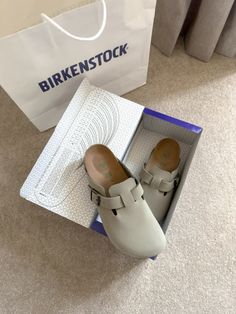 Vegan Boston Birkenstock, Birkenstock Boston Vegan, Wool Birkenstock Boston, Patch Birkenstock, Vegan Birkenstock, Birkenstock Socks Birkenstock, Sneakers Outfit Men, Designer Outlet, Visual Board