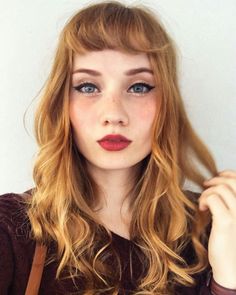 Makeup Looks For Teens, Products Organization, Natural Makeup For Blondes, Grey Eye Makeup, Mac Products, Ideas For Makeup, Natural Makeup Tips, Best Natural Makeup, Baby Bangs