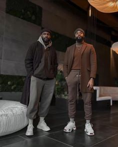 Winter Fashion Outfits Men 2022, Russell Wilson Style, Winter Street Style 2022 Men, Men’s Streetwear Winter, Tan Monochrome Outfit Men, Modest Outfits For Men, Asos Winter Outfits, Men’s Style 30s, Fall Male Outfits Casual