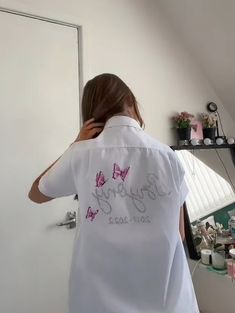 Girly Leavers Shirt, School Shirt Designs, School Leavers, Shirts Cute, Graduation Shirts, Design Girl, Year 11, Girly Jewelry