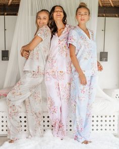 Explore our shop for other loungewear options : https://www.etsy.com/shop/SelineLounge Scroll down for links to order more than 1 PJ! A light and perfectly soft PJ with a delicate floral design is sure to keep you cozy and chic all night! 🌸 F E A T U R E S * Two piece set, short sleeve + pants * Pretty as bridesmaid pajamas or bridal party pajamas * Mix and match top and bottom sizing to accommodate individual curves. * Pants come with elasticated waist and drawstrings * Flattering neckline and Angeles, Party Pajamas, Bridal Party Pajamas, Pajamas Silk, Bridesmaid Pajamas, Bridesmaid Pajama Set, Bridesmaid Pjs, Bridal Pajamas, Bridal Shirts