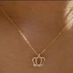 Crown Gold Necklace Condition: New Material: Gols Plated Length: 17in With 3in Extender Gold Tiara, Crown Necklace, Golden Necklace, Girl Jewelry, Tiara, Womens Jewelry Necklace, Gold Jewelry, Black Women, Jewelry Accessories