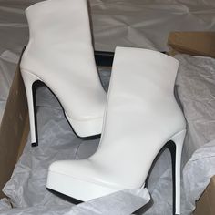 Brand New, All Man-Made Material, Never Worn, True To Size 7 White Platform Ankle Boots With Zipper, White Ankle Platform Boots With Zipper, White Ankle Platform Boots With Zipper Closure, White High Heel Platform Boots With Zipper, Chic White Boots With Zipper Closure, Chic White Boots With Zipper, White High Heel Boots, White Heel Boots, Leather Western Boots