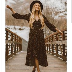 Brand New With Tags! Perfect For The Holidays! Long Sleeve Lace Midi Dress Fall Photoshoot, Fall Boho V-neck Dress For Brunch, Fall Brunch Midi Dress With 3/4 Sleeves, Fall Midi Dress, Black Long Sleeve Bohemian Midi Dress, Fall Brown Boho V-neck Dress, Long Fall Dresses, Midi Dress Fall, Midi Wrap Dress