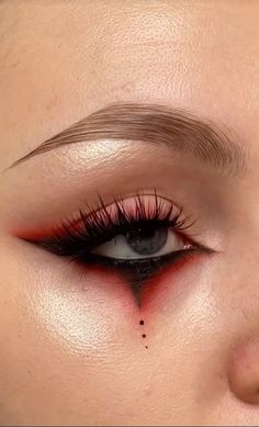 Red Queen Makeup, Devil Makeup, Red Eye Makeup, Vampire Makeup, Queen Makeup, Halloween Make Up, Red Queen, Up Halloween