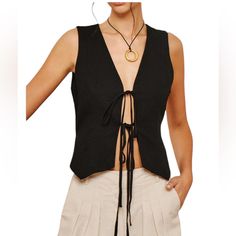 Commense Nwt Tie Detail Vest In Matte Black Size Large. Fully Lined Vest With Ties Front And Back. Wear It Daring As A Top Or Pair It With A Tee Or Button Down. Dress It Up, Or Dress It Down. Truly A Versatile Piece For Any Wardrobe. Flat Lay Measurements Shoulder To Shoulder: 12” Pit To Pit: 16.5” Length At Longest Point: 19” Vest Top Outfits, Jungle Monkey, Fit Clothes, Linen Tops, Clothing Aesthetic, Diy Skirt, Fits Clothes, Tank Top Cami, Vest Top