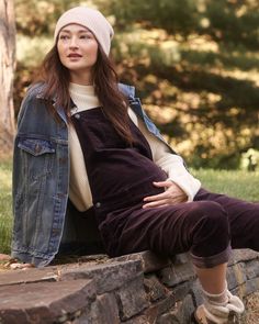 Turns out overalls actually look really good in velvet—plush, luxe, oh so soft velvet. With adjustable straps and open sides for a roomier fit—you know, because you’re pregnant and all. Fall Maternity Outfits, Nursing Wear, Winter Maternity, Fall Maternity, Maternity Outfits, Stylish Maternity, Nursing Clothes, Maternity Clothing, The Velvet