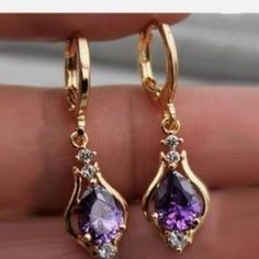 Very Beautiful 18k Gold Plated Earrings Same Day Shipping Gemstone Hoop Earrings, Diamond Earring, Popular Jewelry, Fantasy Jewelry, Girls Jewelry, Ear Jewelry, Schmuck Design, Stone Earrings, Gold Plated Jewelry