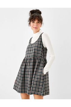 Comfy Sheek Outfits, Plaid Dress Outfit Aesthetic, Sweater Dress Layering, Soft Grunge Dress, Demin Dresses Outfits, Black Dress Layered Outfit, Momcore Outfits, Cold Weather Dress Outfits, Babydoll Dress Outfit Winter