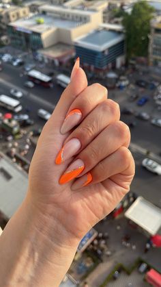 Trendy Orange Nails Almond, Spring Nails 2023 Gel Orange, Silver Orange Nails, Orange Nails Ideas Almond, Trendy Orange Nails 2023, Almond Nails Trendy 2023, Nails 2023 Trends Summer Orange, Orange Prom Dress Nails, Orange Graduation Nails