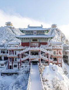 China Temple Aesthetic, Chinese Mountains Photography, Laojun Mountain Winter, Winter China Aesthetic, Chinese Palace Exterior, Laojun Mountain China, Chinese Palace Aesthetic, Imperial China Aesthetic, Winter In China