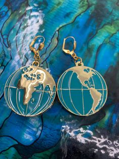 World Map earrings, Opens to a locket. Magnetic closure. Just beautiful! Blue and gold plating GORGEOUS DETAIL.  by MyElegantThings Artisan crafted. Made in USA Earth Earrings, Map Earrings, Globe Earrings, Locket Earrings, World Maps, Gifts For My Boyfriend, How To Show Love, Artisan Craft, Blue And Gold