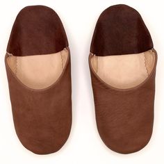 Leather Slippers Moroccan Babouche Slippers Moroccan Shoes Organic Slippers Leather Slippers Women Babouche Slippers Women Babouche Slippers Moroccan Slippers Sheepskin Slippers House Slippers fluffy slippers cozy slippers Moroccan Slippers (Babouche): Comfortable and Soft Leather Slippers to Slip On These incredibly comfortable leather slippers are natural, breathable, and will mold to the shape of your feet. They're perfect for relaxing in the morning and evening after a long day at work. Idea Slippers Sheepskin, Moroccan Shoes, Slippers Fluffy, Slippers Brown, Moroccan Slippers, Babouche Slippers, Cozy Slippers, Fluffy Slippers, Sheepskin Slippers