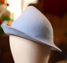 blue witch / wizard inspired hat in the Beauxbatons hat style. Hand made, this felt hat, and they are 2 available sizes, M and L M is for heads around 52-54 CM (opt 28CM) L size is for heads around 56-58 CM (opt. 33CM) Blue Witch Hat, Magical Fashion, Handmade Felt Hats, Blue Witch, Hat French, Wizard Hat, Elf Costume, Black Witch, Hat Style