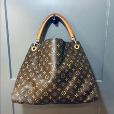 Louis Vuitton Artsy Mm Base Length: 16 In Height: 13 In Width: 7.5 In Drop 6 In Same Condition Shown In The Picture No Piping No Cracks Inside Clean . Bag Only .No Dust Bag . Louis Vuitton Artsy Mm Replica, Louis Vuitton Hand Painted Bags, Louis Vuitton Hobo Bag, Louis Vuitton Galliera Pm, Louis Vuitton Hobo, Artsy Bag, Louis Vuitton Metis, Louis Vuitton Delightful, Louis Vuitton Artsy Mm