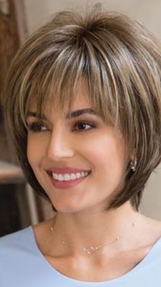 Hairstyles Everyday, Hairstyles Braided, Layered Bob Hairstyles, Short Hairstyles For Thick Hair, Short Layered Haircuts, Penteado Cabelo Curto, Hairstyles Long, Long Hairstyles, Short Hair With Layers