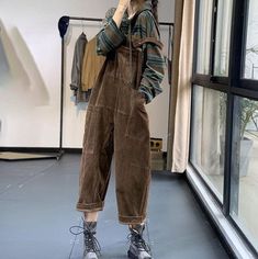 Over Sized Overalls, Outfits With Corduroy Overalls, Cute Overalls Women, Brown Velvet Overalls, How To Style Brown Overalls, Brown Corduroy Overalls, Overalls Outfit Goblincore, Earthy Grunge Outfits Vintage, Dark Academia Overalls