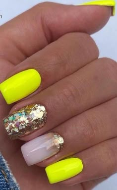 Yellow Foil Nails, Nails Amarillo, Pink Glitter Nails, Sassy Nails, Super Nails, Nail Patterns, Short Acrylic Nails Designs, Foil Nails, Nail Designs Glitter