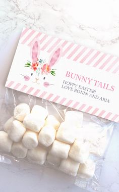 Printable bunny tails treat bag topper for Easter party gifts or bunny party favors Easter Trail Mix, Easter Classroom Gifts, Easter Classroom, Bunny Bait, Treat Bag Toppers, Easter Treat Bags, Easter Party Favor, Bunny Party