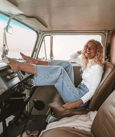 Surfergirl Style, Happy Car, Car Vibes, Model Tips, Foto Poses, Aesthetic Stuff, Fashion Blogger Style, Happy Vibes, Rory Gilmore