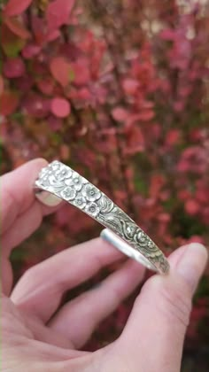 *New* Cuff Pattern 🌹

This sterling silver pattern - Rose - was introduced by Kirk Stieff in 1892

Get yours here >>> https://midnightjo.com/collections/flatware-bracelets/products/kirk-stieff-rose-sterling-silver-cuff-bracelet


#midnightjo #spoonjewelry #cuffbracelet #floraljewelry #bracelets #upcycledjewelry #repurposedjewelry #antiquesilver #howitsmade Silversmithing Tutorials, Cutlery Jewellery, Metal Tutorial, Wire Bead Jewelry, Vintage Spoon Jewelry, Spoon Jewelry Diy, Cuff Bracelets Diy, Arrow Tattoos For Women, Bending Metal