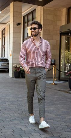 Sweater Outfits Men, Mens Casual Outfits Summer, Smart Casual Men, Men's Formal Style, Men Fashion Casual Shirts