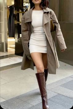 Mini Dress Trench Coat, Duo Outfits, Winter Fashion Outfits Casual, Outfit Inspo Casual, Miss Dior, Looks Chic, 가을 패션, Outfit Inspo Fall, Looks Style